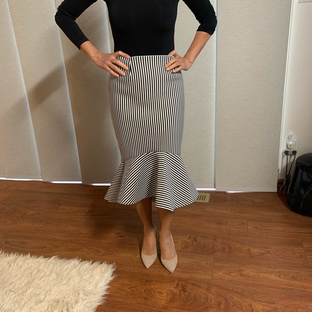 Statement skirt